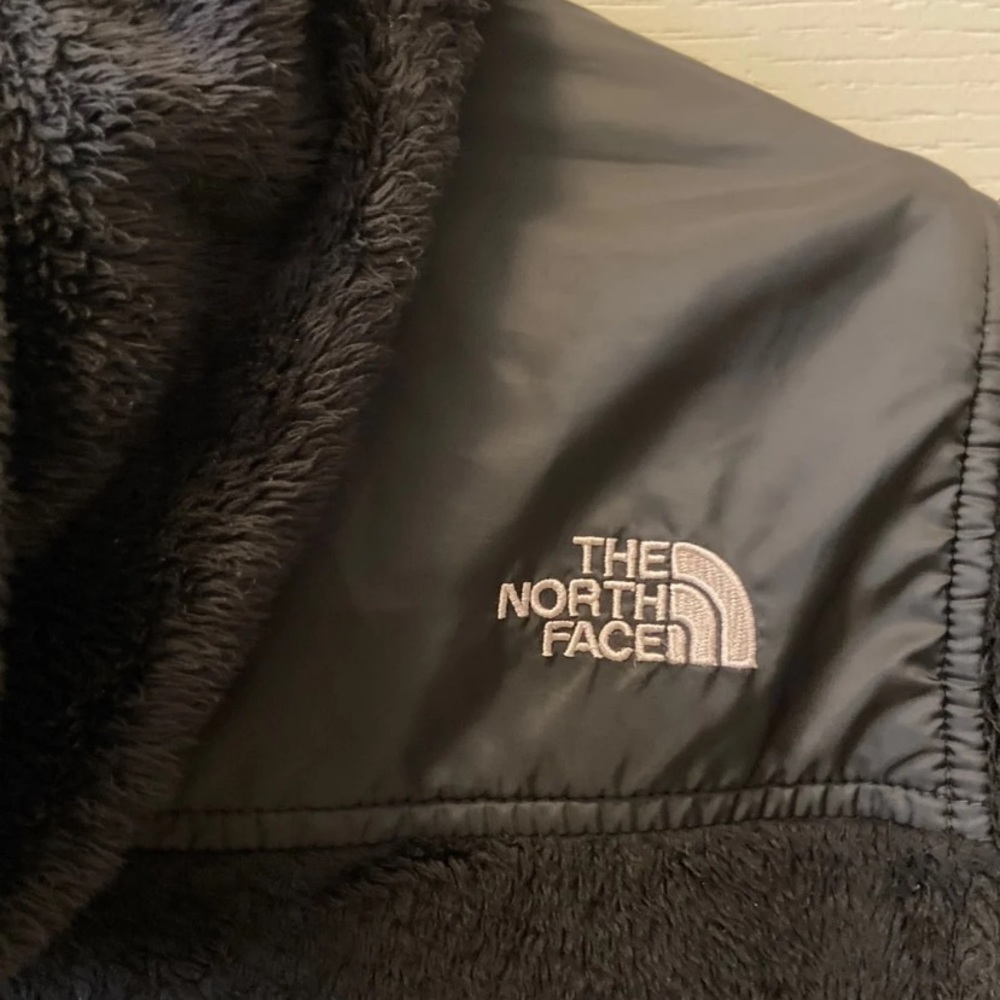 SOLD - Girls North Face Jacket - Picture 5 of 5
